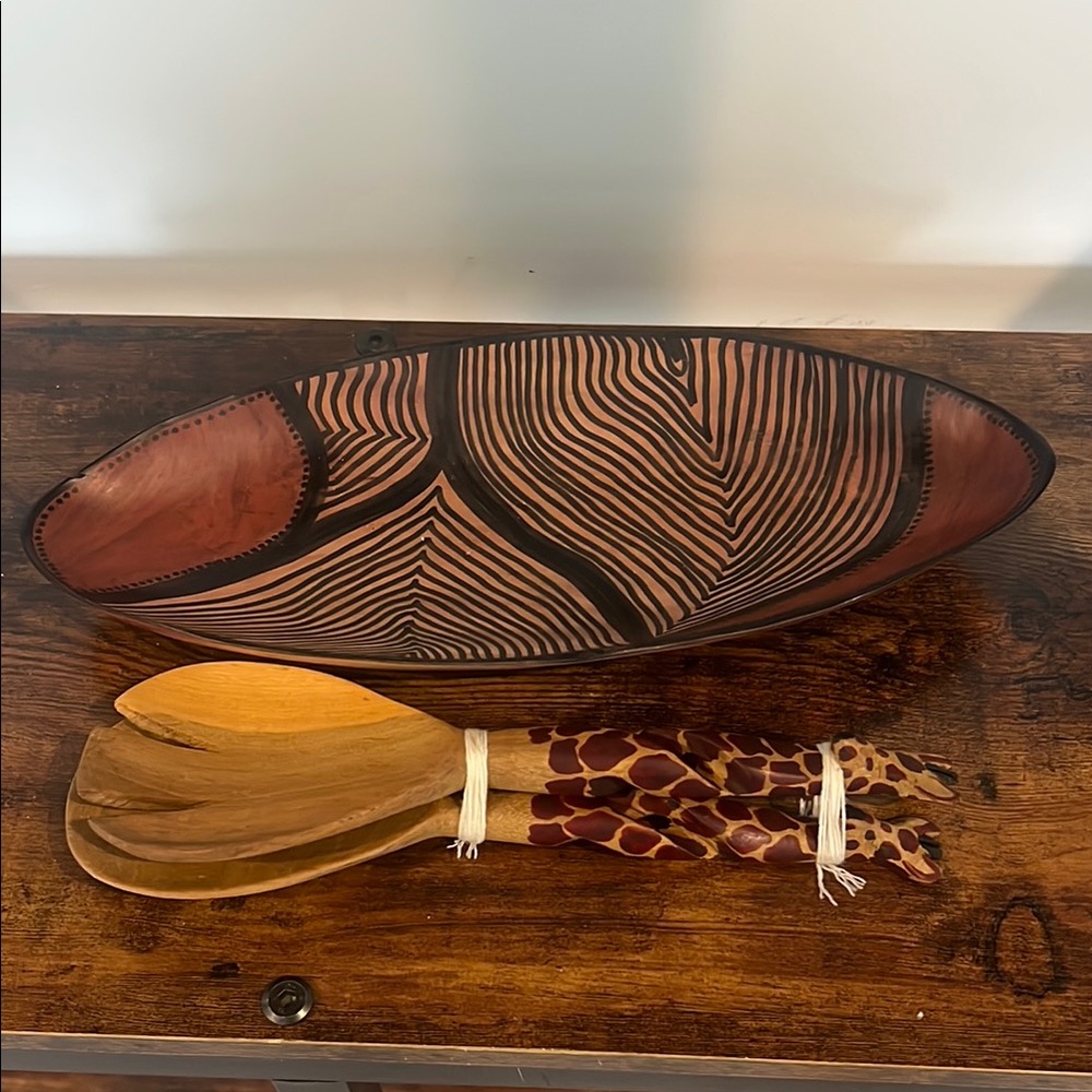 Authentic African wooden bowl and spoon set never used vintage